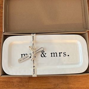 NEW Mr & Mrs Platter & Knife